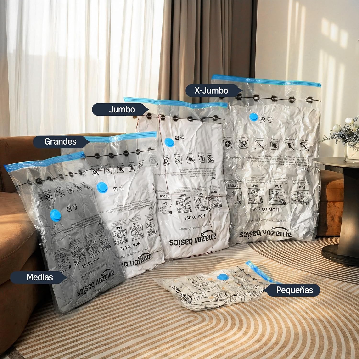 Imagen de Amazon Basics Paquete de 6 bolsas de vacío para almacenamiento de ropa, incluyen bomba manual de vacío, con cremallera, tamaño extragrande,Jumbo, Transparente