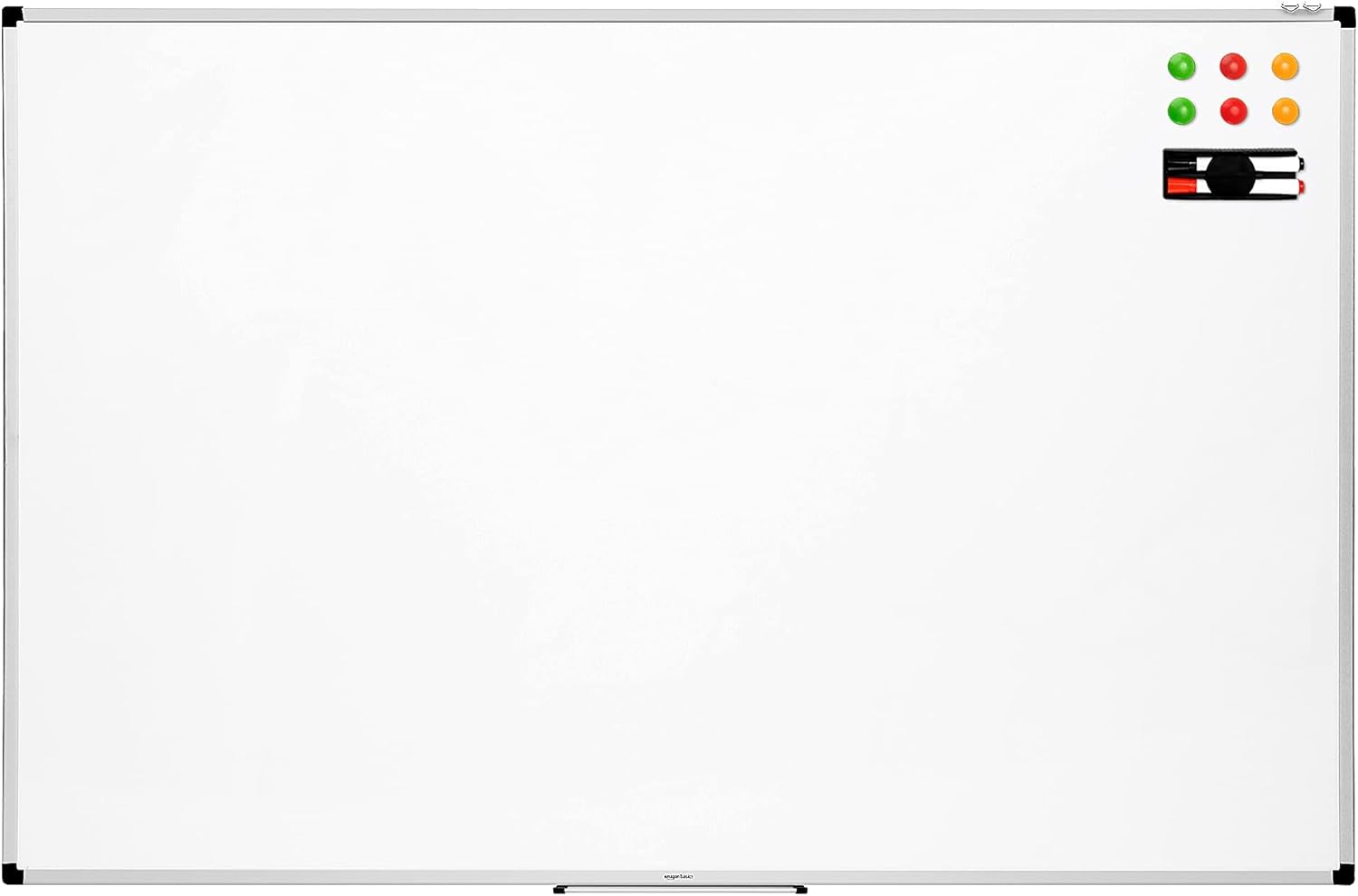 Imagen de Amazon Basics pizarra magnética blanca con bandeja para rotuladores, borrado en seco, marco de aluminio, tablón de anuncios magnético, montaje en pared; para hogar, oficina y escuela, 150 x 100cm