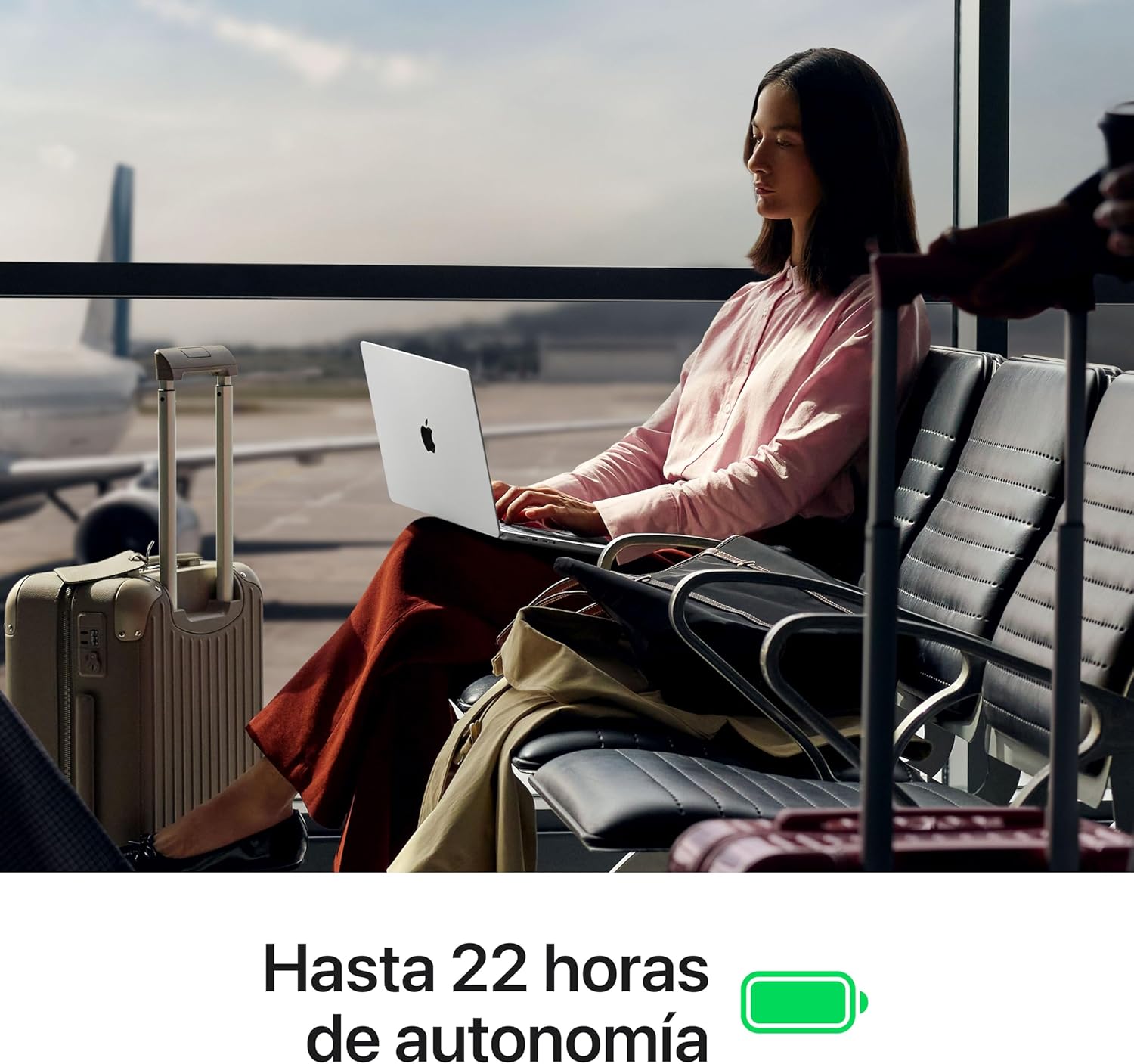 Imagen de Apple MacBook Pro de 14,2 Pulgadas portátil con Chip M5 Pro: Pantalla Liquid Retina, CPU de 15 núcleos y GPU de 16 núcleos, 24 GB Memoria unificada, 1 TB de SSD, Teclado español; Negro Espacial