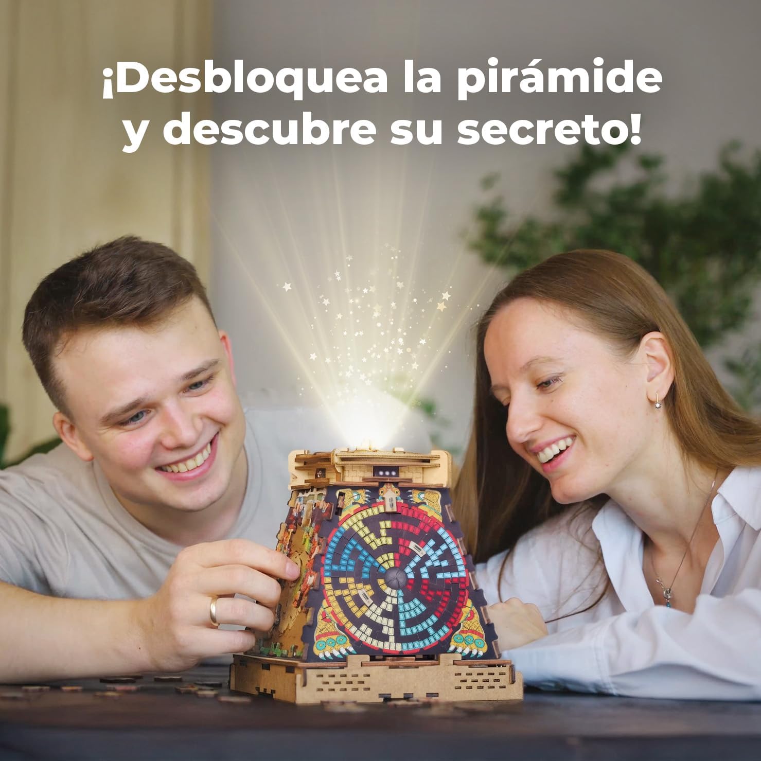 Imagen de iDventure Cluepuzzle Pirámide de Sol - Juego de Escape Room con rompecabezas de Jigsaw - Puzzle de madera 3D - Caja de regalo - Cofre del tesoro - Caja de rompecabezas secuencial para adultos - Regalo