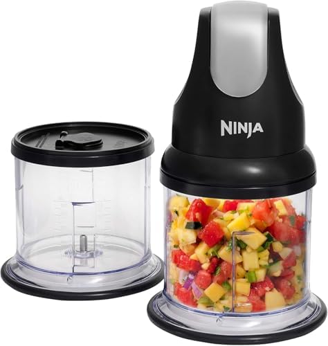 Imagen de Ninja Express Chop Mini picadora de hierbas y verduras, pica y tritura para hacer salsas, purés y sopas; negra NJ1002EUBK