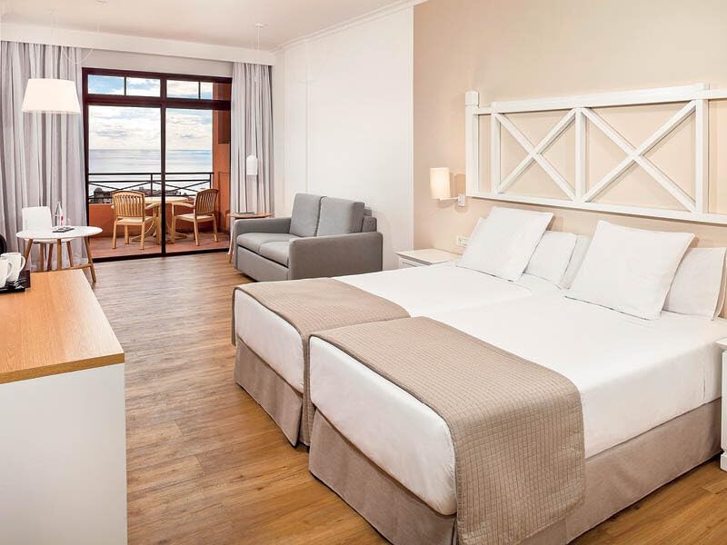 Imagen de Smartbox Caja Regalo Vivan los Novios, Idea de Regalo recién Casados, 1 o 2 Noches con Desayuno y opción de 1 o 2 cenas para 2